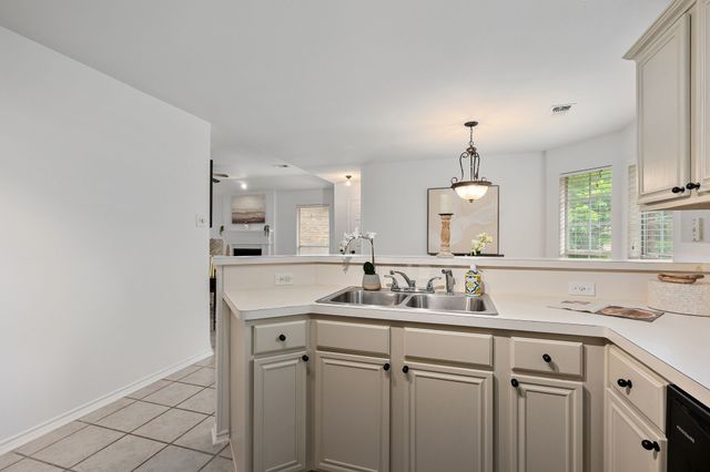 752 Monique, Cedar Hill, TX 75104