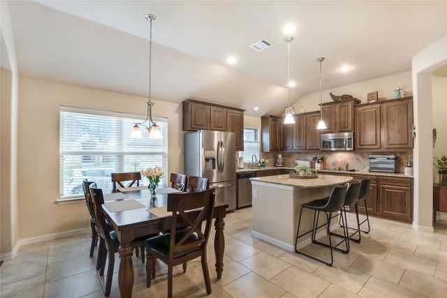 4300 Old Grove Way, Fort Worth, TX 76244