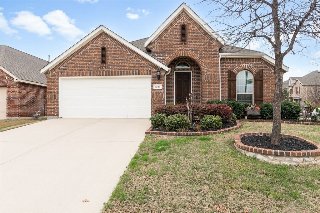 4300 Old Grove Way, Fort Worth, TX 76244