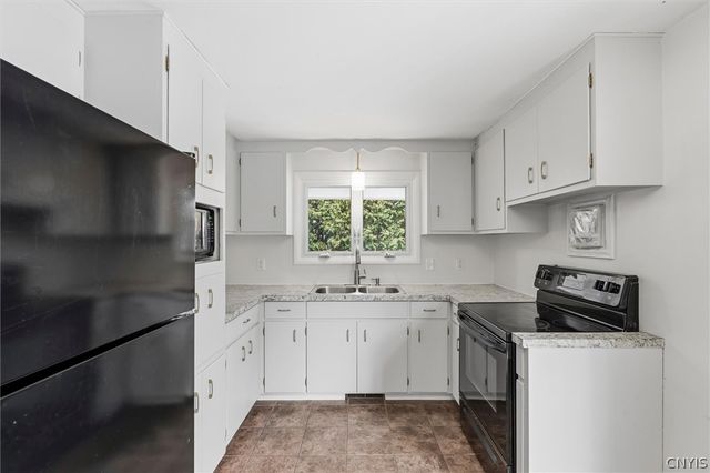 7388 Palmcrest Road, Cicero, NY 13212