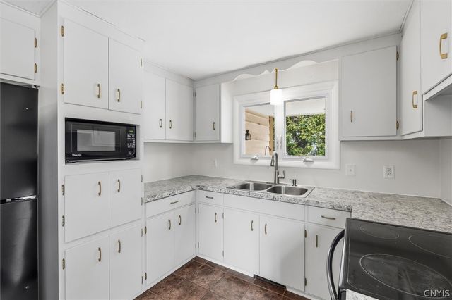 7388 Palmcrest Road, Cicero, NY 13212