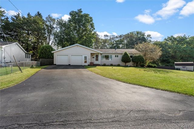 7388 Palmcrest Road, Cicero, NY 13212