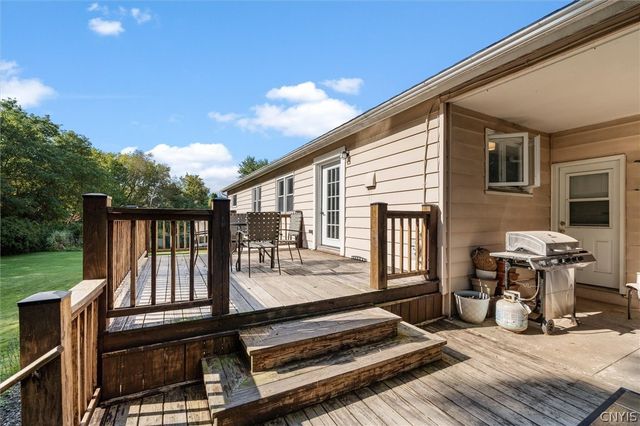 7388 Palmcrest Road, Cicero, NY 13212