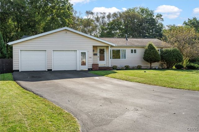 7388 Palmcrest Road, Cicero, NY 13212