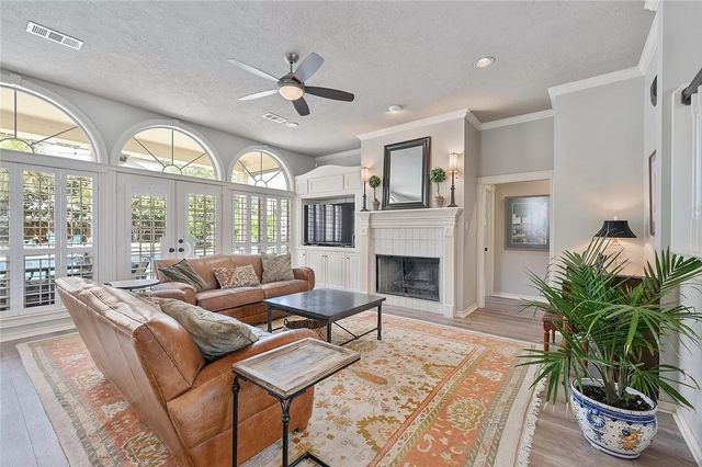 9204 Sunlake Court, College Station, TX 77845