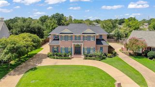 9204 Sunlake Court, College Station, TX 77845