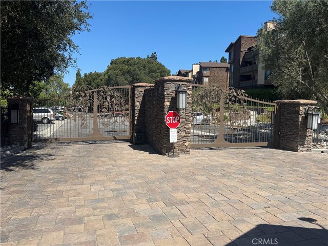 2512 E Willow 205, Signal Hill, CA 90755