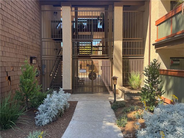 2512 E Willow 205, Signal Hill, CA 90755