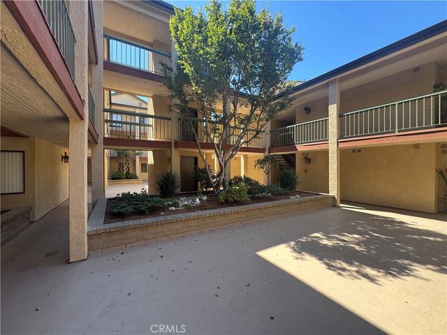 2512 E Willow 205, Signal Hill, CA 90755