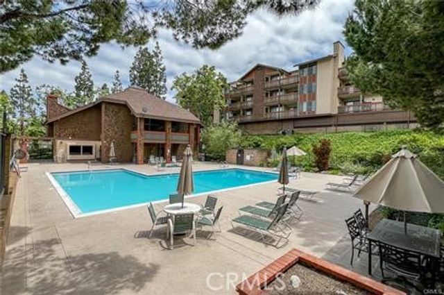 2512 E Willow 205, Signal Hill, CA 90755