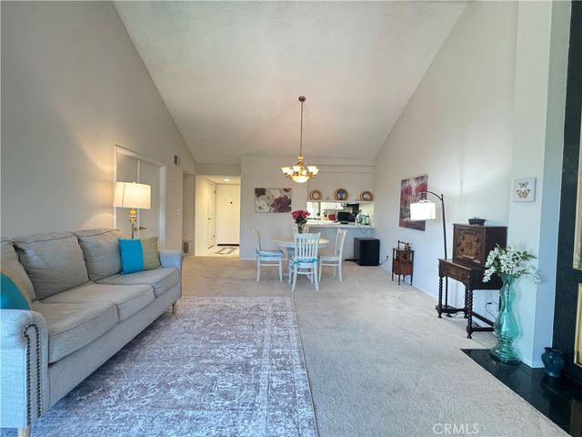 2512 E Willow 205, Signal Hill, CA 90755