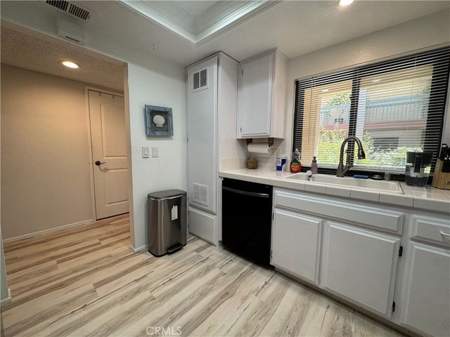 2512 E Willow 205, Signal Hill, CA 90755