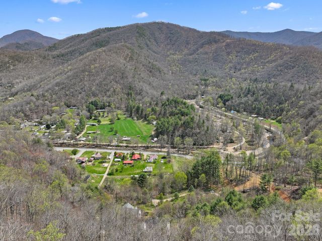 267 Eagles Trace, Canton, NC 28716