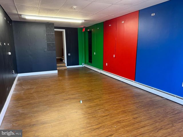 1186 EASTON RD, Abington, PA 19001