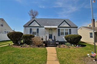 24 Linden Boulevard, Hicksville, NY 11801