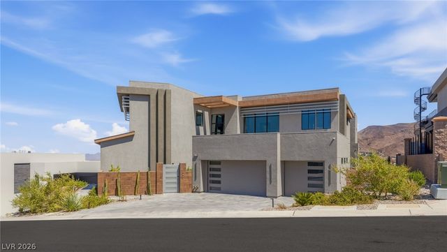 668 Dragon Peak Drive, Henderson, NV 89012