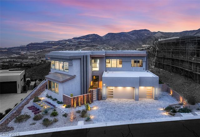668 Dragon Peak Drive, Henderson, NV 89012