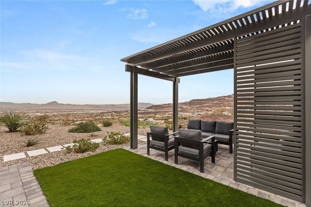 668 Dragon Peak Drive, Henderson, NV 89012