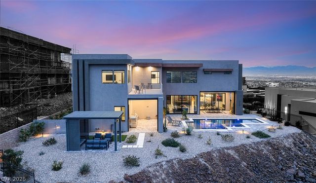 668 Dragon Peak Drive, Henderson, NV 89012
