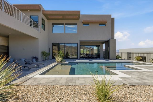 668 Dragon Peak Drive, Henderson, NV 89012