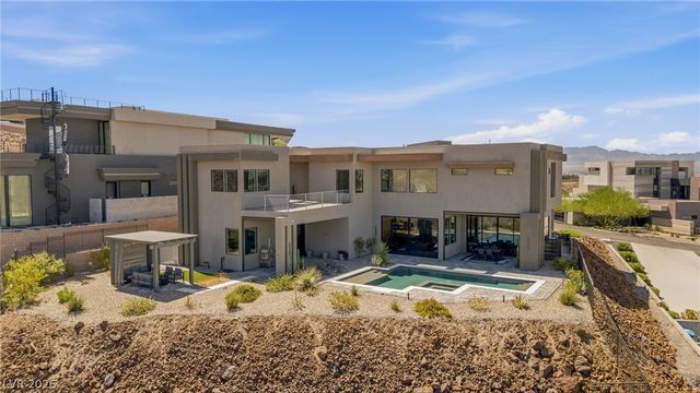 668 Dragon Peak Drive, Henderson, NV 89012