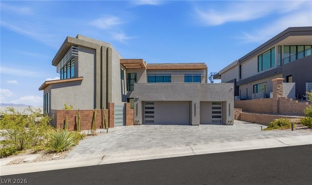 668 Dragon Peak Drive, Henderson, NV 89012