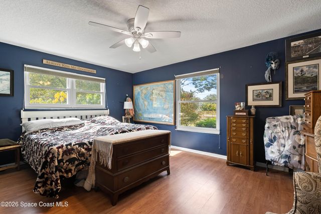 1985 Flashy Lane, Malabar, FL 32950