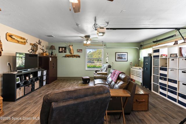 1985 Flashy Lane, Malabar, FL 32950