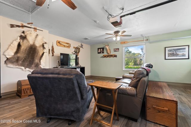 1985 Flashy Lane, Malabar, FL 32950