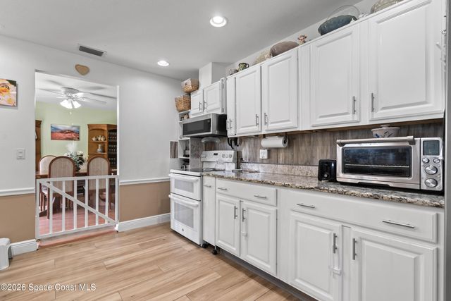 1985 Flashy Lane, Malabar, FL 32950