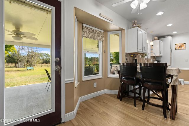 1985 Flashy Lane, Malabar, FL 32950