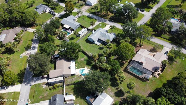 210 Salmon Drive NE, Palm Bay, FL 32907