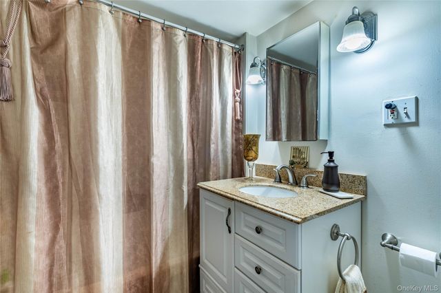 2096 State Route 94, Salisbury Mills, NY 12577