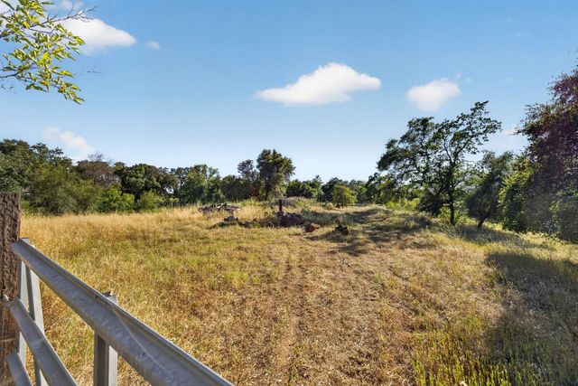 3395 Garden Bar Rd, Lincoln, CA 95648