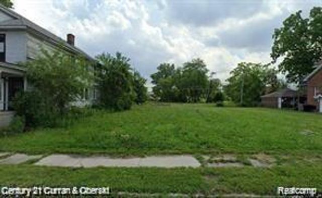 2438 Grant Street, Detroit, MI 48212