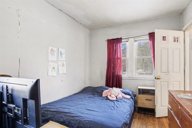 3547 Carlton Avenue, Grand Rapids, MI 49525