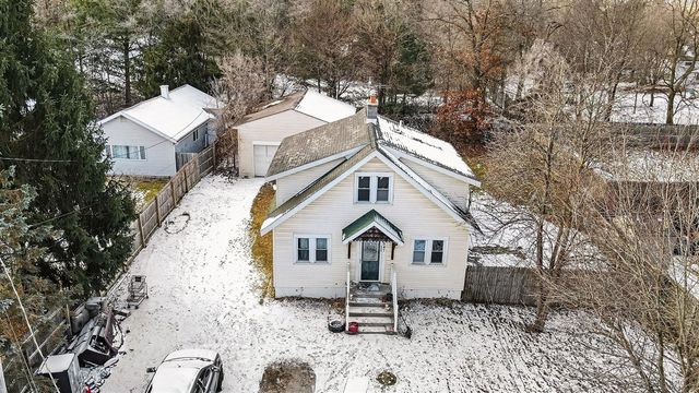 3547 Carlton Avenue, Grand Rapids, MI 49525