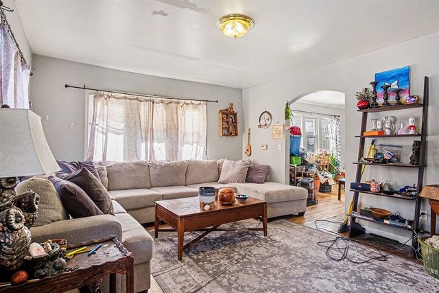 3547 Carlton Avenue, Grand Rapids, MI 49525