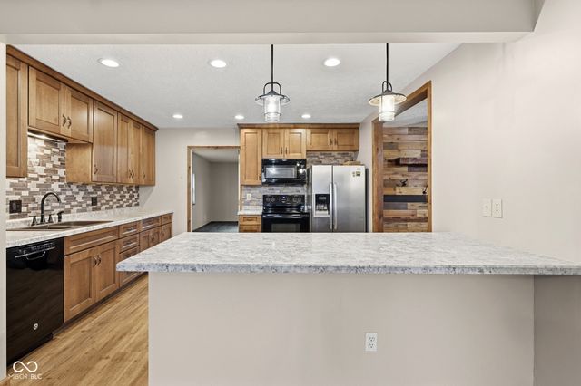 1405 Lafayette Avenue, Lebanon, IN 46052