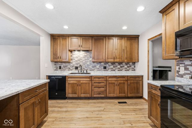 1405 Lafayette Avenue, Lebanon, IN 46052