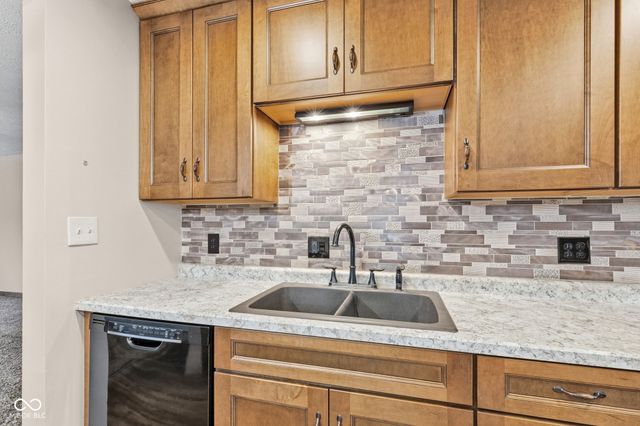 1405 Lafayette Avenue, Lebanon, IN 46052