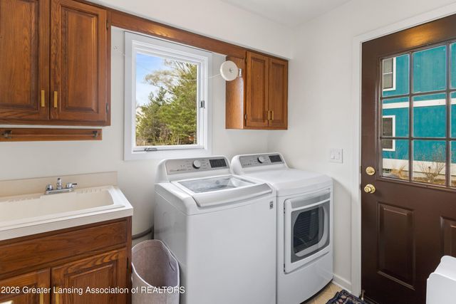 3911 Breckinridge Drive, Okemos, MI 48864