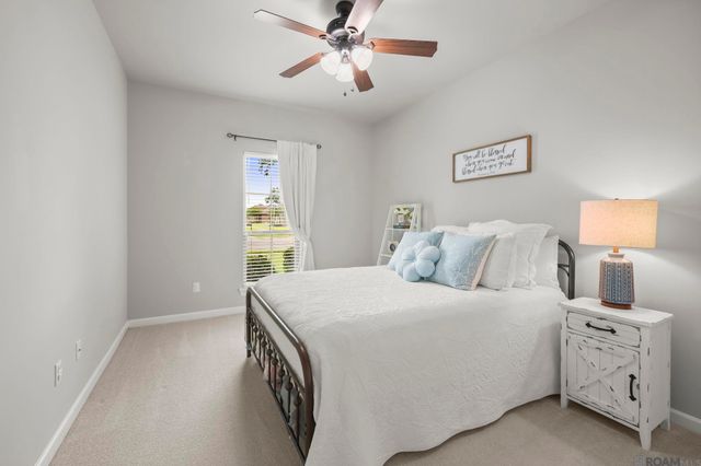 37226 Meador Ln, Geismar, LA 70734