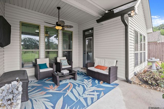 37226 Meador Ln, Geismar, LA 70734