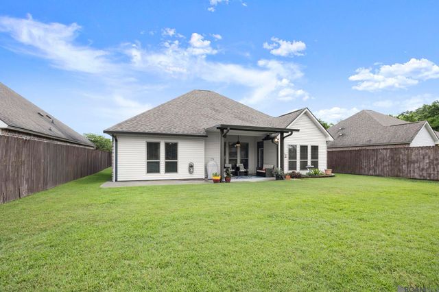 37226 Meador Ln, Geismar, LA 70734