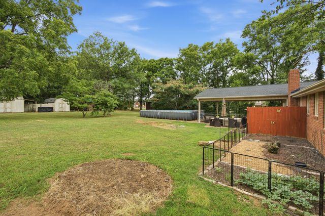 228 Maple Hill Rd, Lebanon, TN 37087