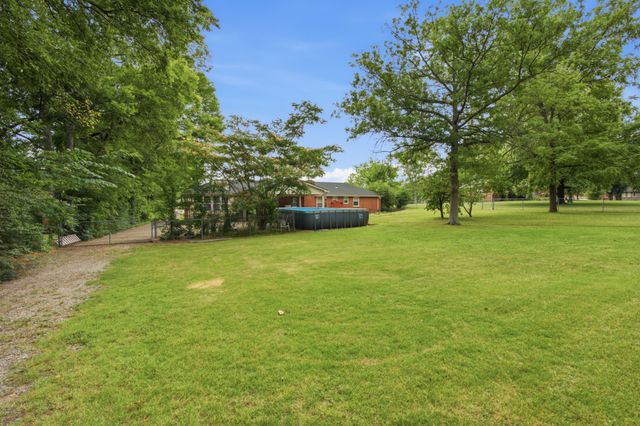 228 Maple Hill Rd, Lebanon, TN 37087