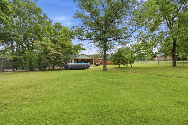 228 Maple Hill Rd, Lebanon, TN 37087