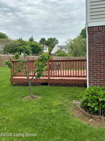 4708 Wooded Oak Cir, Louisville, KY 40245