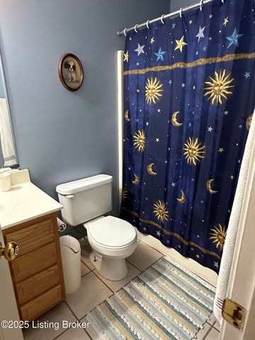 4708 Wooded Oak Cir, Louisville, KY 40245